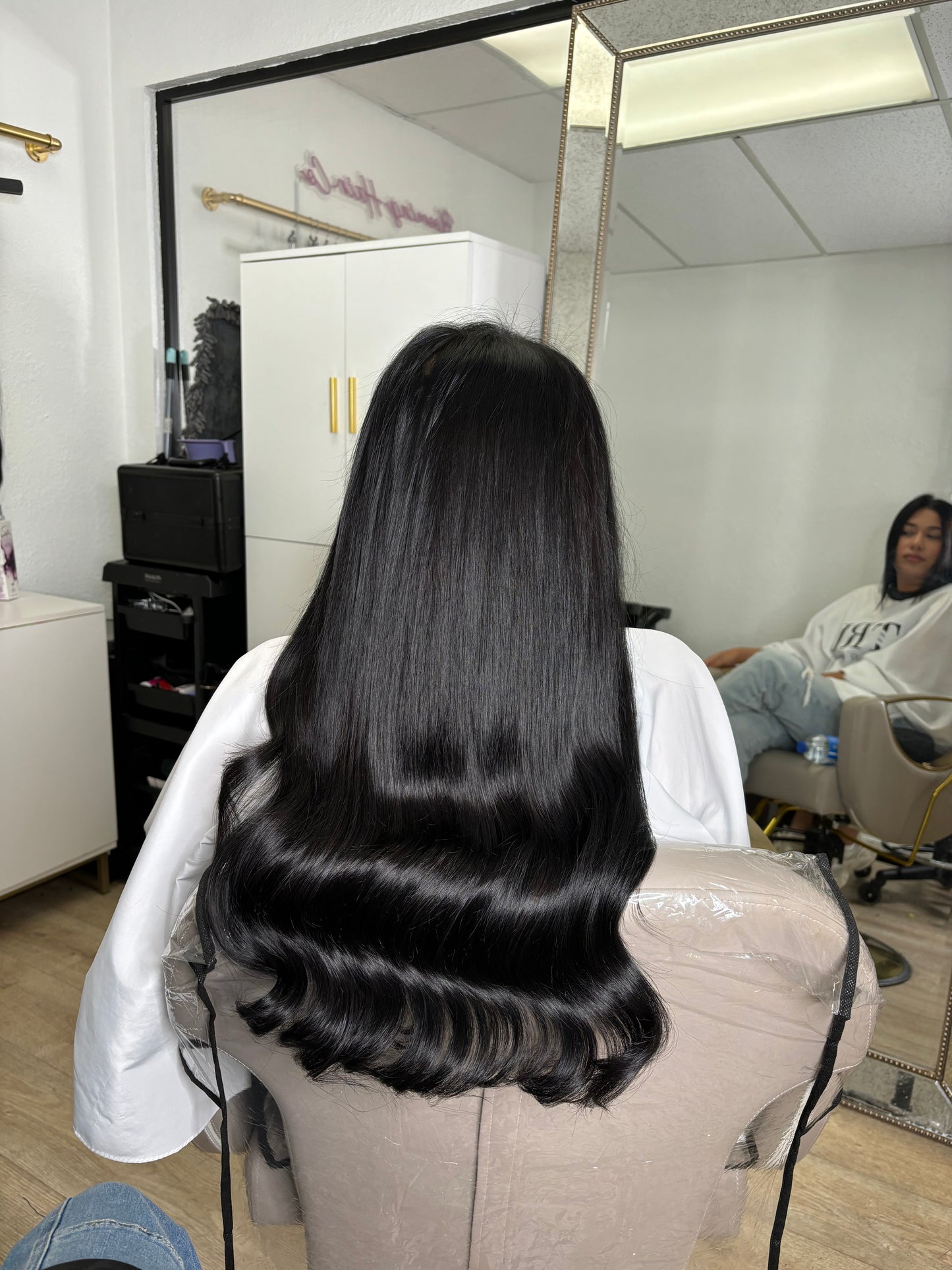 Styling curls or straightening