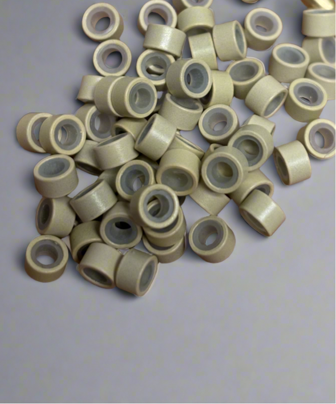 Blonde aluminum silicone beads