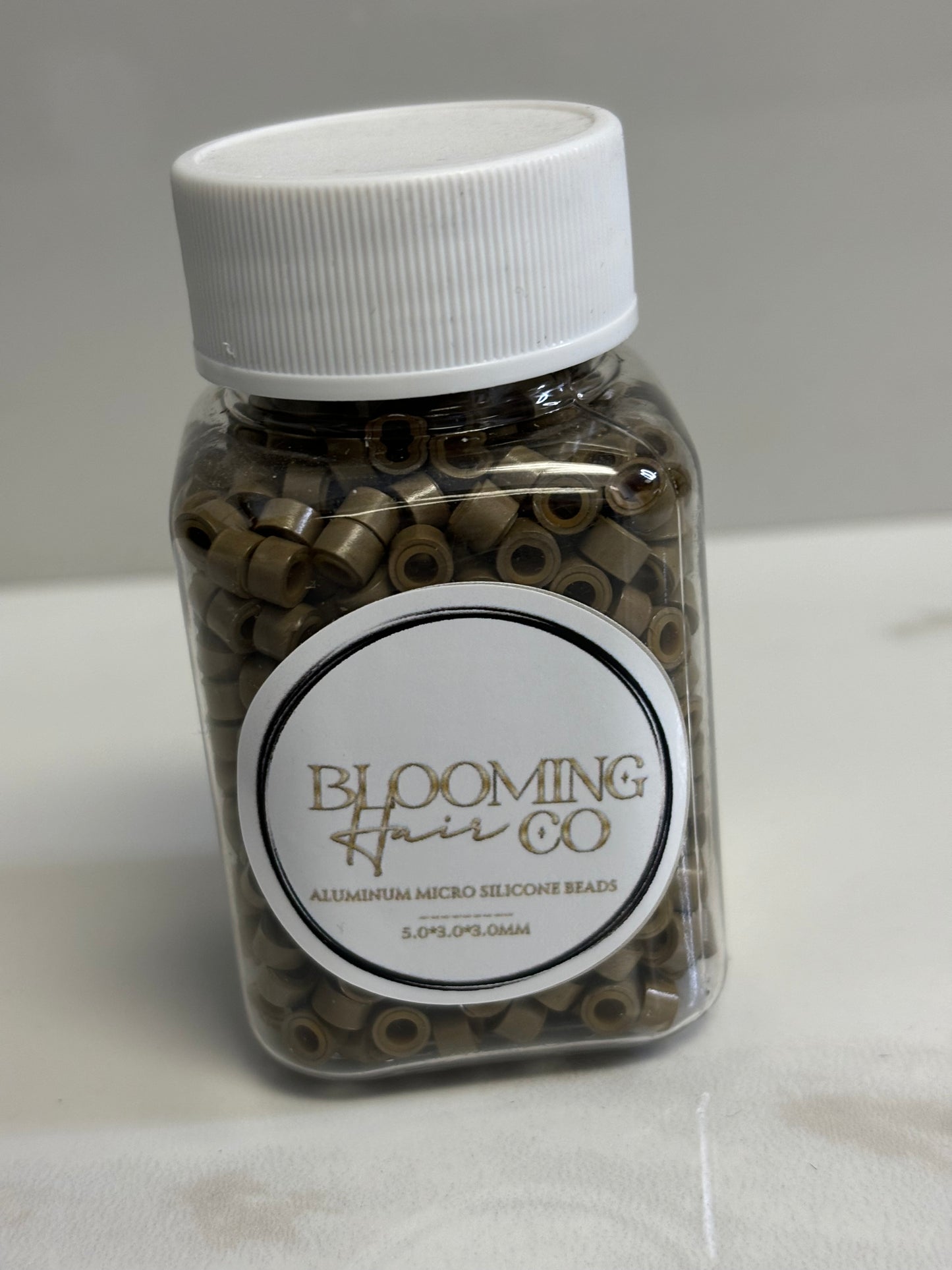 Dirty blonde Aluminum Micro Silicone beads